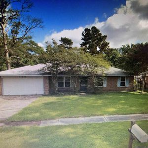 14605 Mora Dr