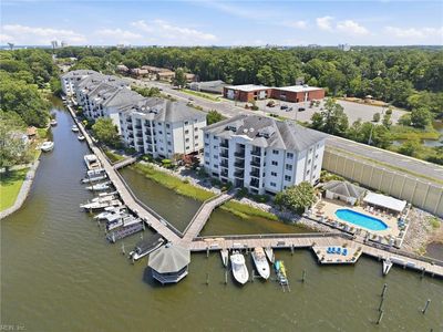 1284 Laskin Rd APT 302