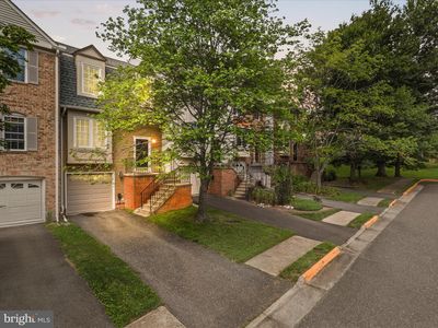 6153 Forest Creek Ln