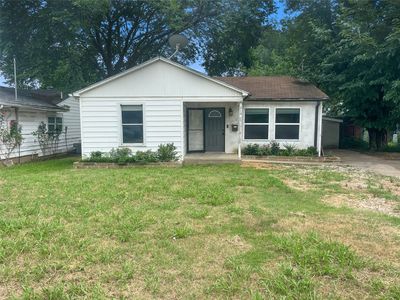 210 W Dexter St