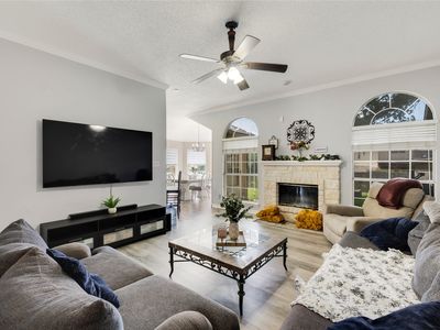 2349 Bentley Ct