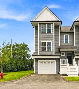 Property at 274 Providence Rd #8, South Grafton, MA