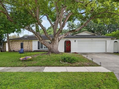 2211 KING RICHARDS COURT