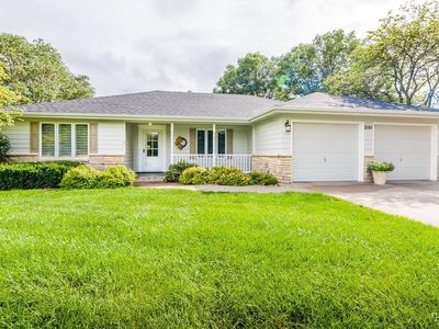 2101 Abbott Cir