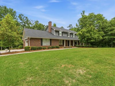 3688 Sussex Ct NE