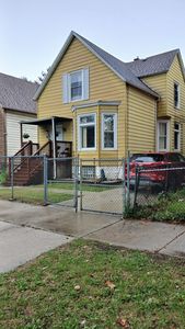 126 W 112th St