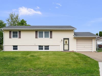 118 E Lamphere Dr
