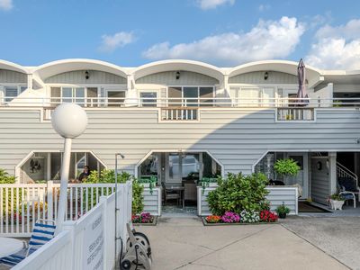 9510 Amherst Ave APT 118