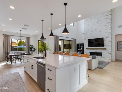 5513 E VERDE Lane