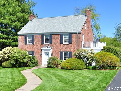 102 Ridgewood Road
