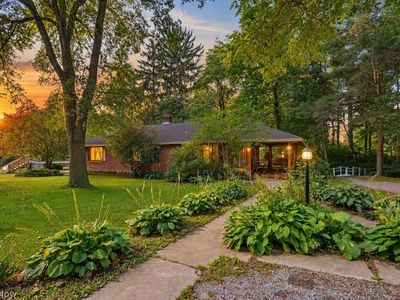 528 Pres Vannes Dr