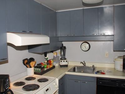 75-5719 Alii Dr APT 211