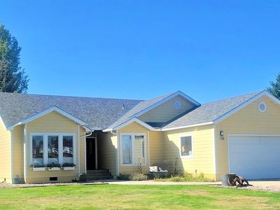 128 Spur Dr