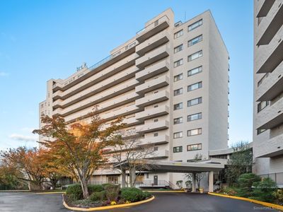 3200 Park Avenue #11E2