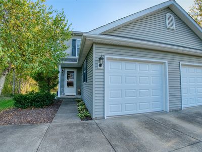 416-418 Hillcrest Dr