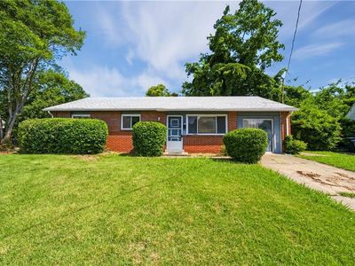 709 Houston Ave