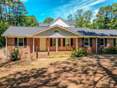 933 Greenwood Cir