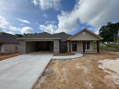 8 Jackson Square Dr