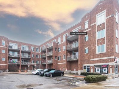 515 Main St APT 203