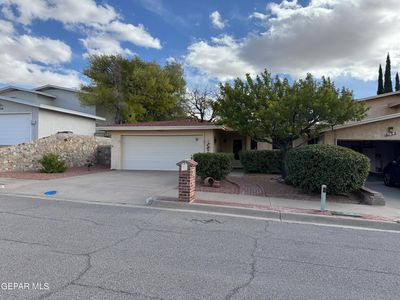 6130 Sierra Valle Ln