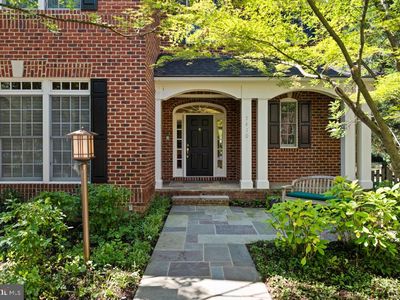 7410 Honesty Way