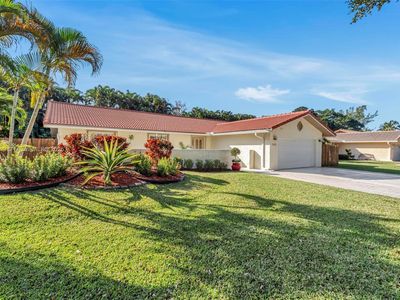 8832 Escondido Way E