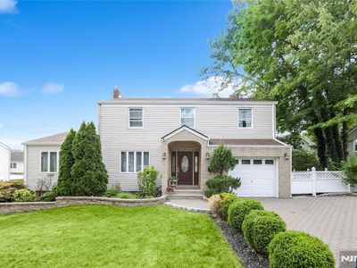 255 Jefferson Ave
