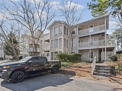 1701 Augusta Dr SE
