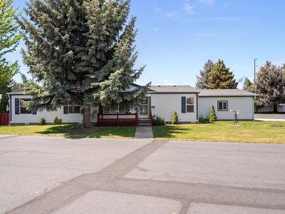 Property at 1815 NE 6th St, Redmond, OR