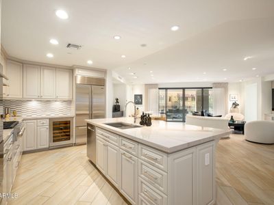 7175 E Camelback Rd UNIT 301