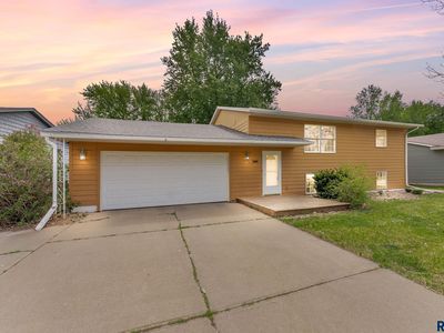 344 N Holiday Ave