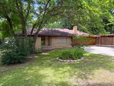 202 Vanshire Rd W