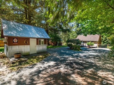 41649 North Shore Lane