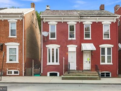 Property at 121 S West St, York, PA