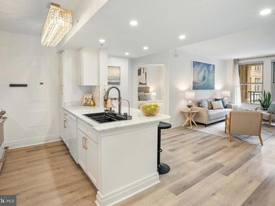 915 E St NW APT 1105