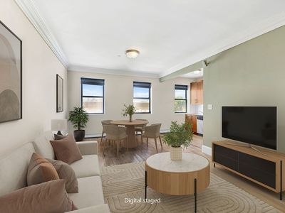36 Russell St #22