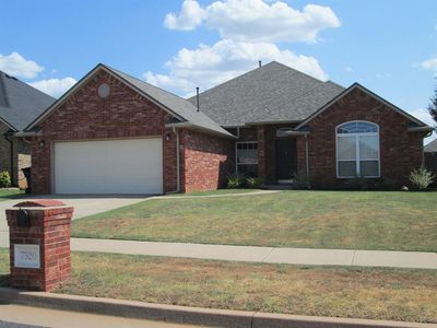 7520 NW 135th St