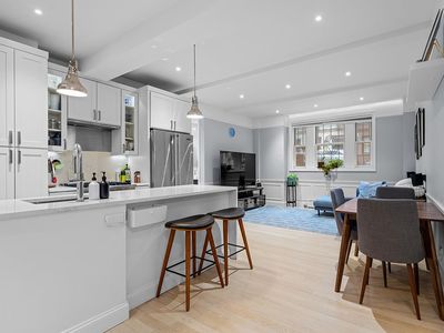 321 W 78th St APT 1E
