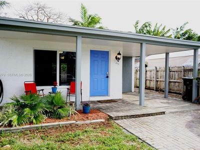 200 NW 51st Ct