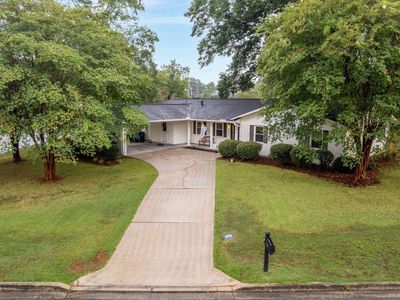 2800 Jamestown Rd