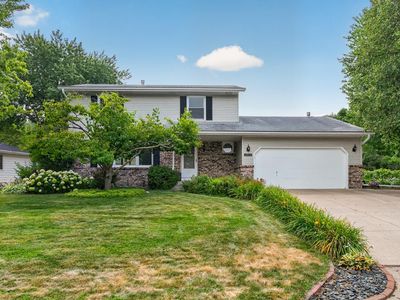 3016 Lakewood Dr N
