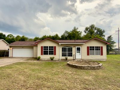 216 Brookmeade Dr