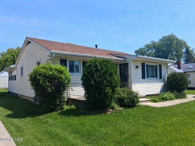 Property at 1906 Newport Ave, Toledo, OH