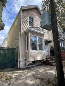 14 Lentz Ave
