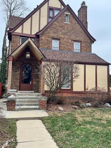 18806 Gainsborough Rd