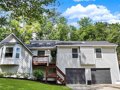 3305 Paxton Dr