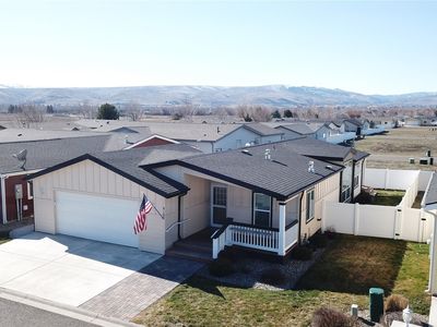 1101 E Umptanum Road #910