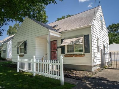 1853 Evergreen Ave