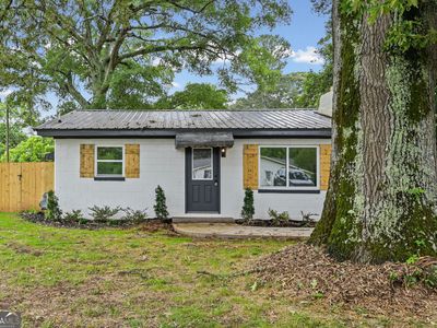 1020 E McIntosh Rd