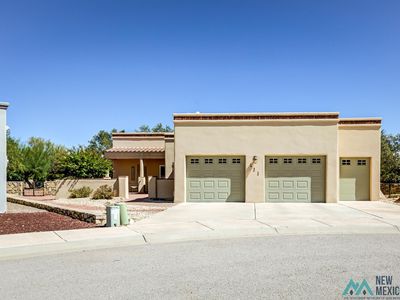 121 Golf Course Rd SE